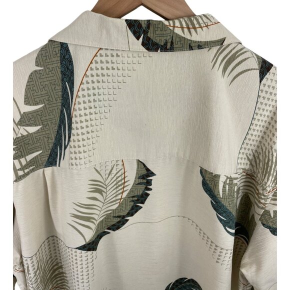 St. John's Bay Mens Size XL Washable Silk Tan Green Tropical Short Sleeve Shirt - Picture 6 of 8